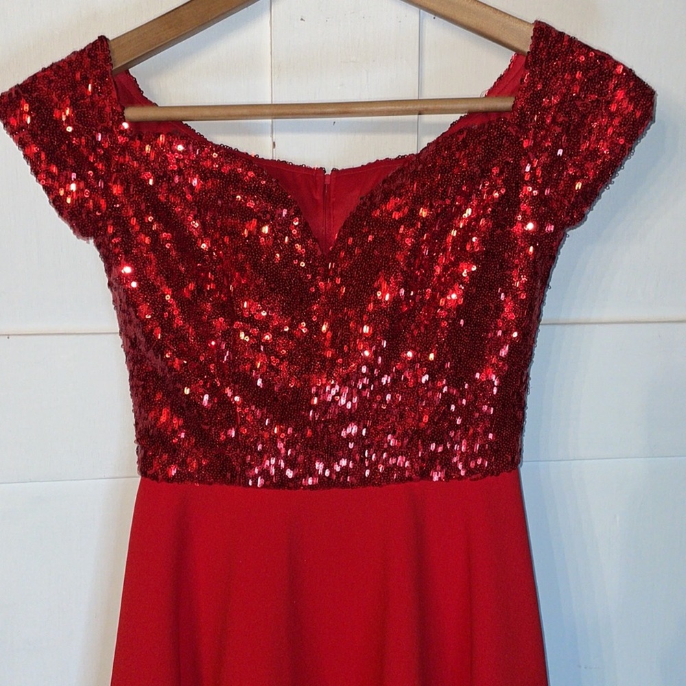 B Darlin Formal Dance Fit Flare Fancy Red Dress Sequins Sparkle Size 3 Jr